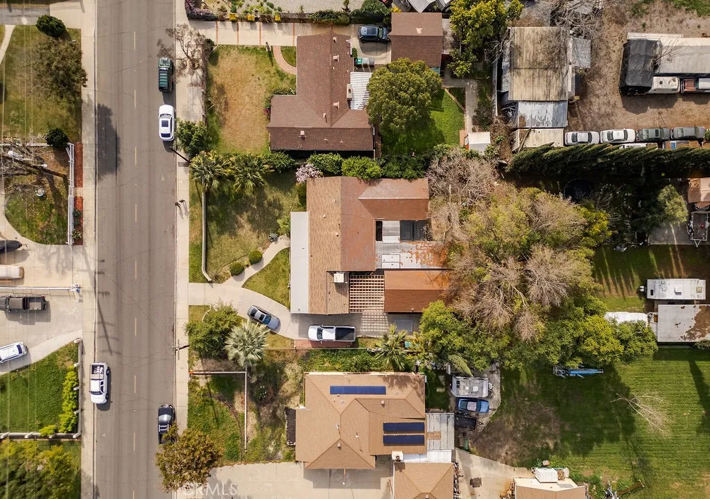 12644 Oaks Avenue, Chino, California 91710 home-pic-34