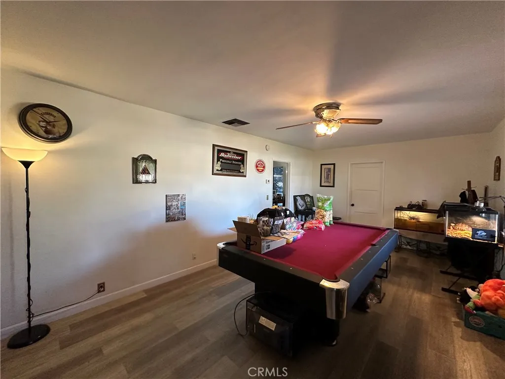 12644 Oaks Avenue, Chino, California 91710 home-pic-17