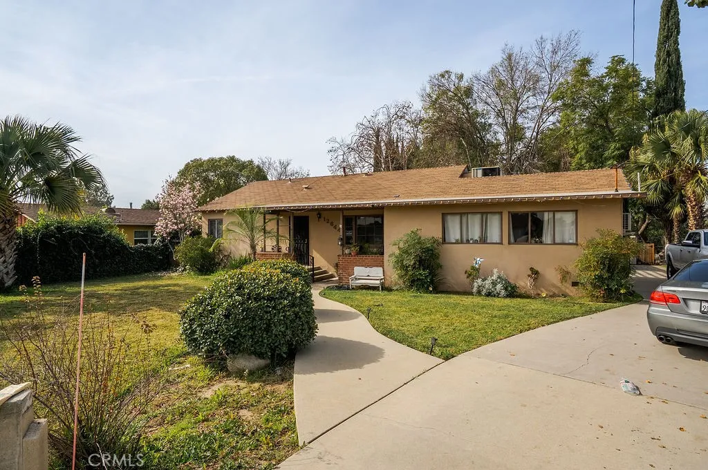 12644 Oaks Avenue, Chino, California 91710 home-pic-3