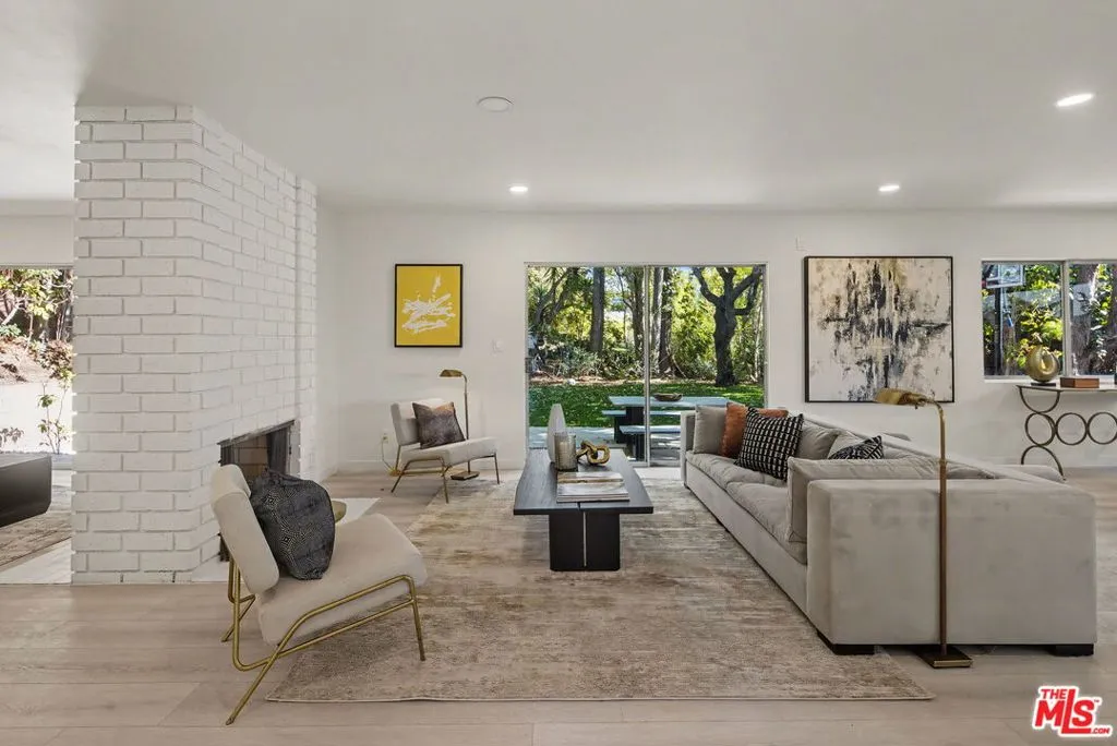 2612 S Beverly Drive, Los Angeles, California 90034 home-pic-4