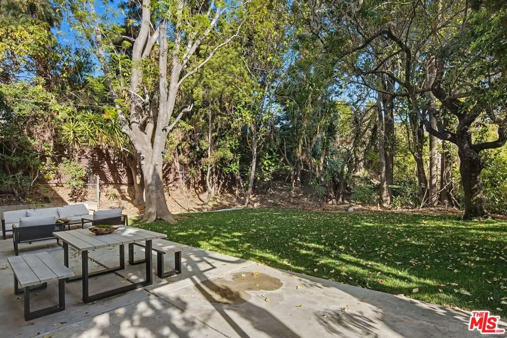 2612 S Beverly Drive, Los Angeles, California 90034 home-pic-29