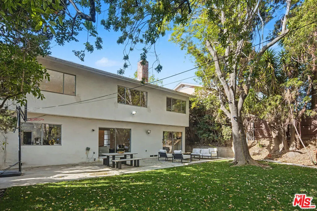 2612 S Beverly Drive, Los Angeles, California 90034 home-pic-27