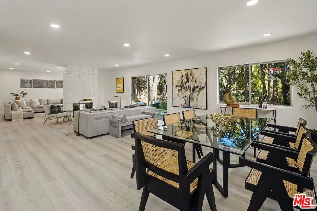 2612 S Beverly Drive, Los Angeles, California 90034 home-pic-10