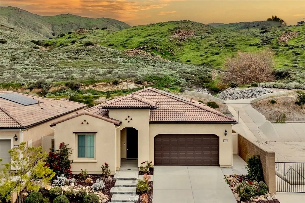 24142 Evesong, Corona, California 92883 home-pic-1