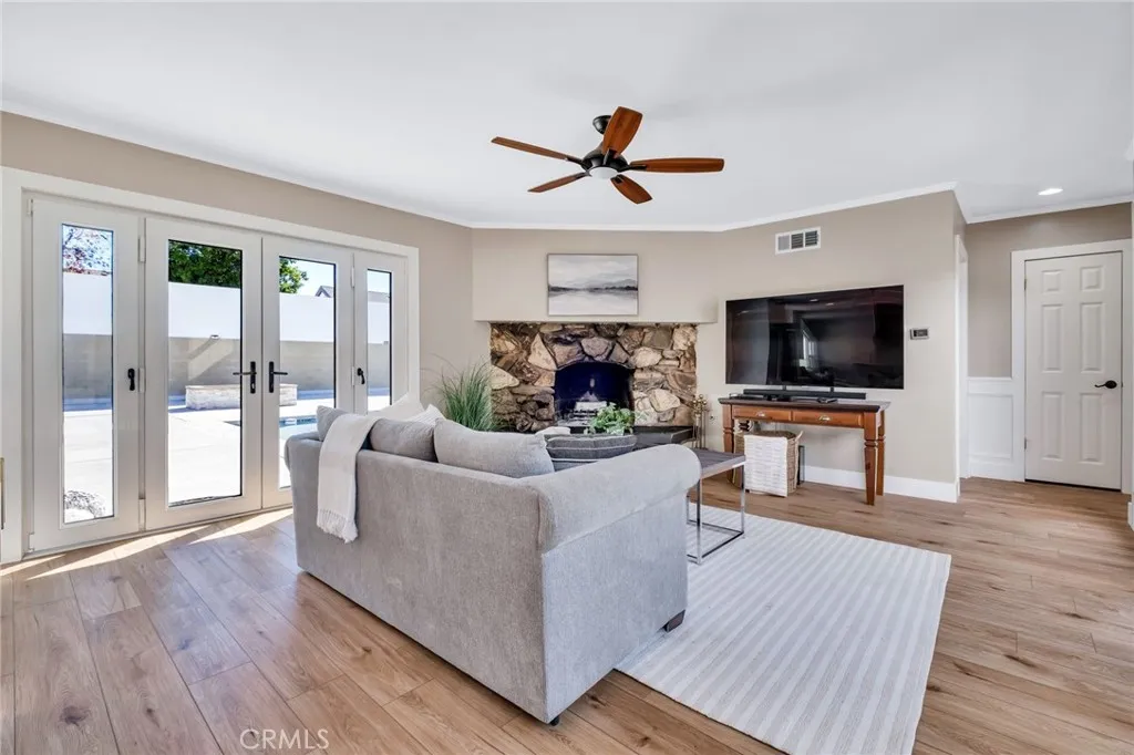 112 S Hacienda, Glendora, California 91741 home-pic-10