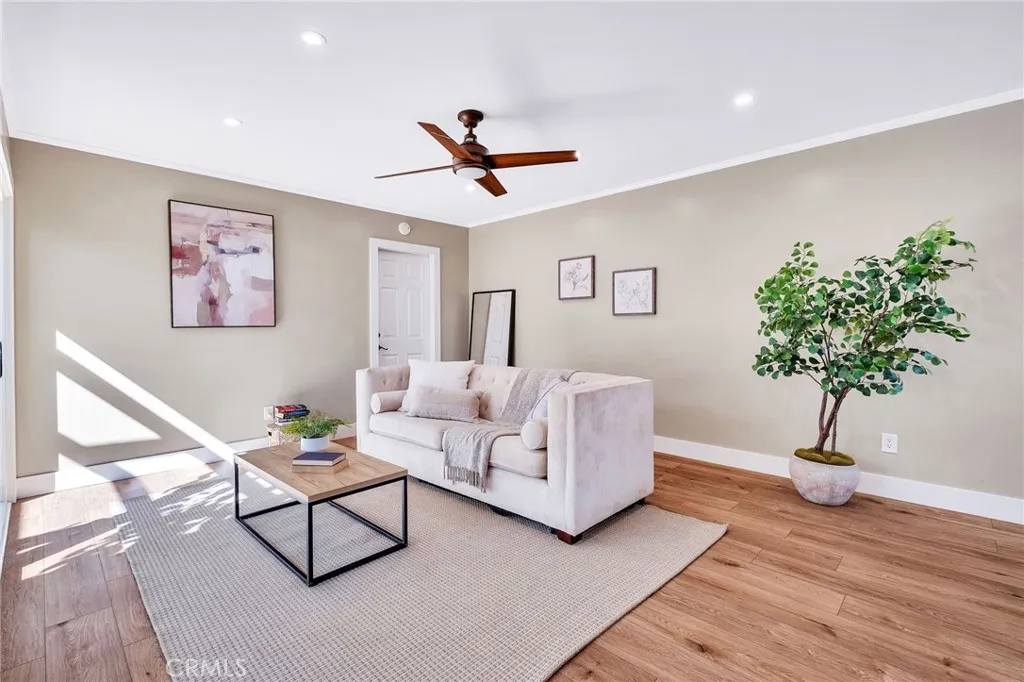 112 S Hacienda, Glendora, California 91741 home-pic-3