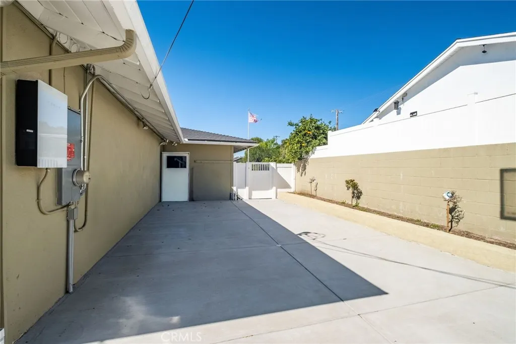 112 S Hacienda, Glendora, California 91741 home-pic-20