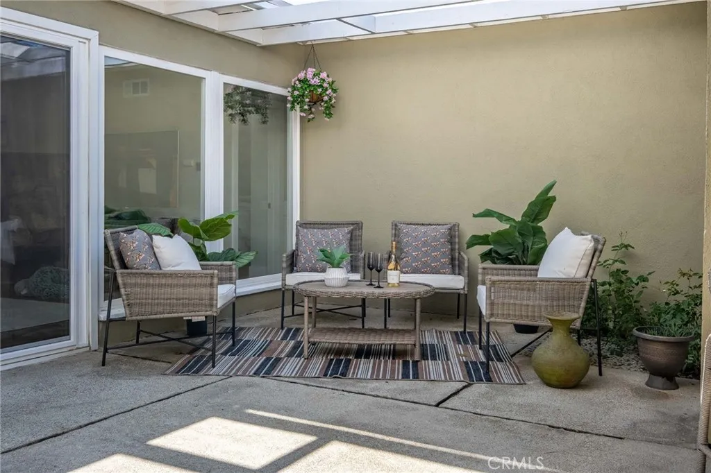 112 S Hacienda, Glendora, California 91741 home-pic-29