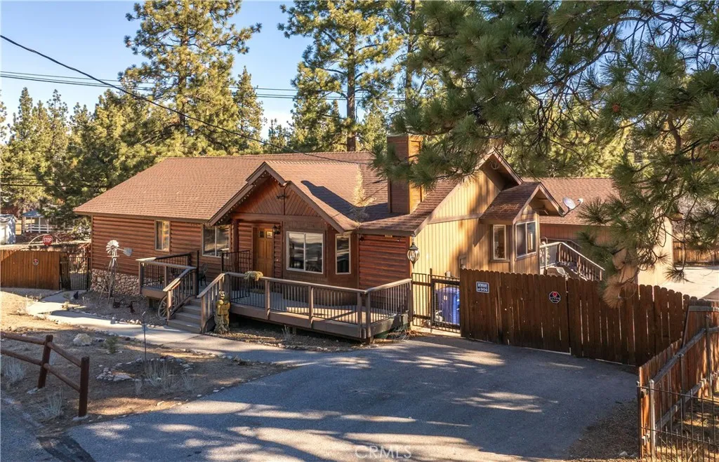 200 Muroc, Big Bear City, California 92314 home-pic-2