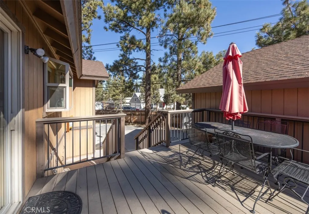 200 Muroc, Big Bear City, California 92314 home-pic-28