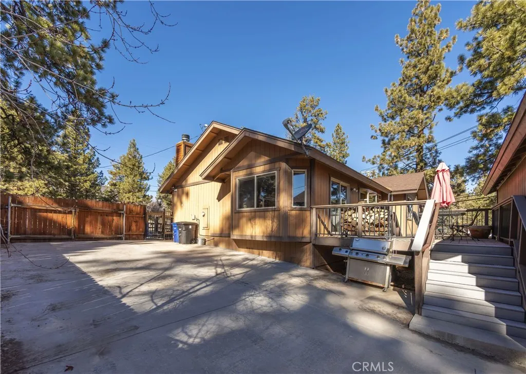 200 Muroc, Big Bear City, California 92314 home-pic-25