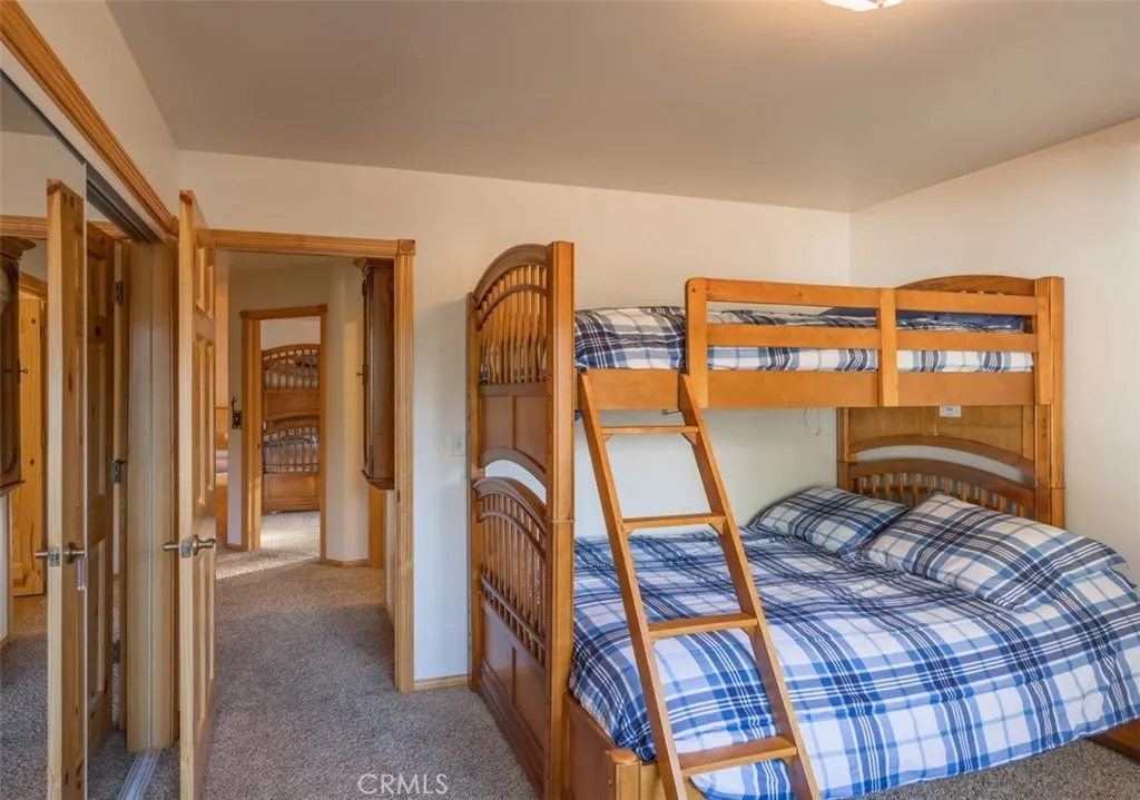 200 Muroc, Big Bear City, California 92314 home-pic-19