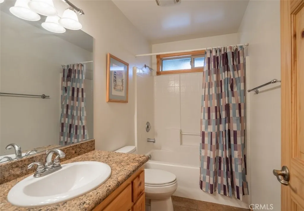200 Muroc, Big Bear City, California 92314 home-pic-15