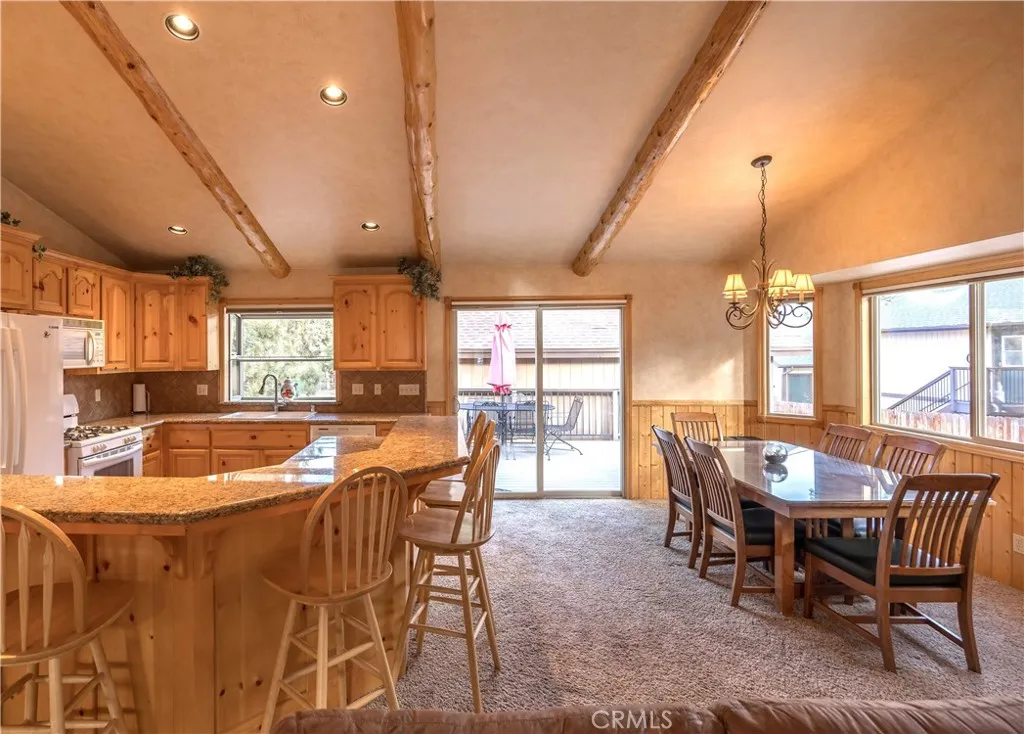 200 Muroc, Big Bear City, California 92314 home-pic-9