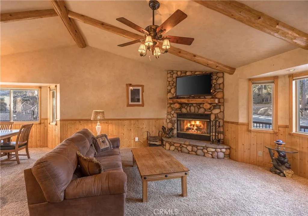 200 Muroc, Big Bear City, California 92314 home-pic-7