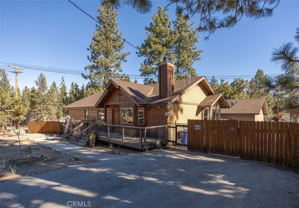 200 Muroc, Big Bear City, California 92314 home-pic-36