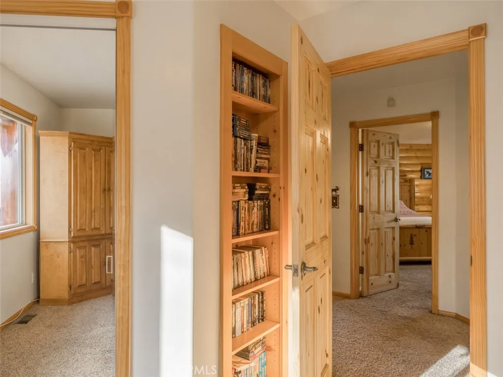 200 Muroc, Big Bear City, California 92314 home-pic-17
