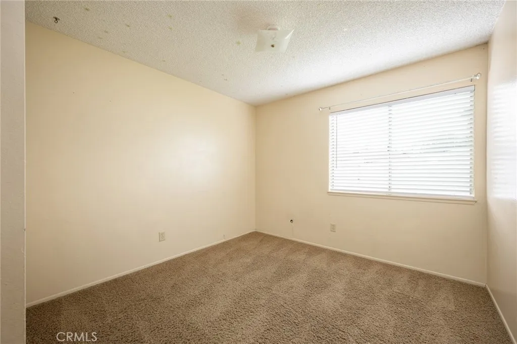 1194 Willits Drive, Corona, California 92882 home-pic-9
