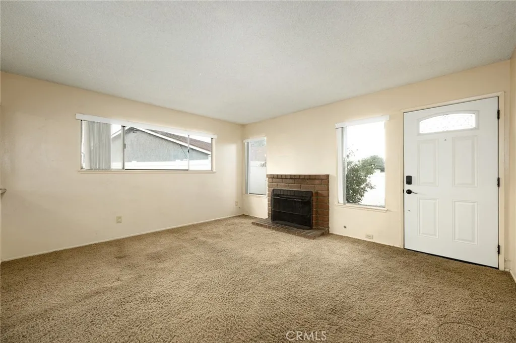 1194 Willits Drive, Corona, California 92882 home-pic-4