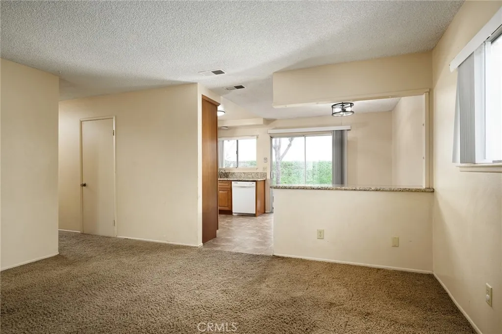 1194 Willits Drive, Corona, California 92882 home-pic-6