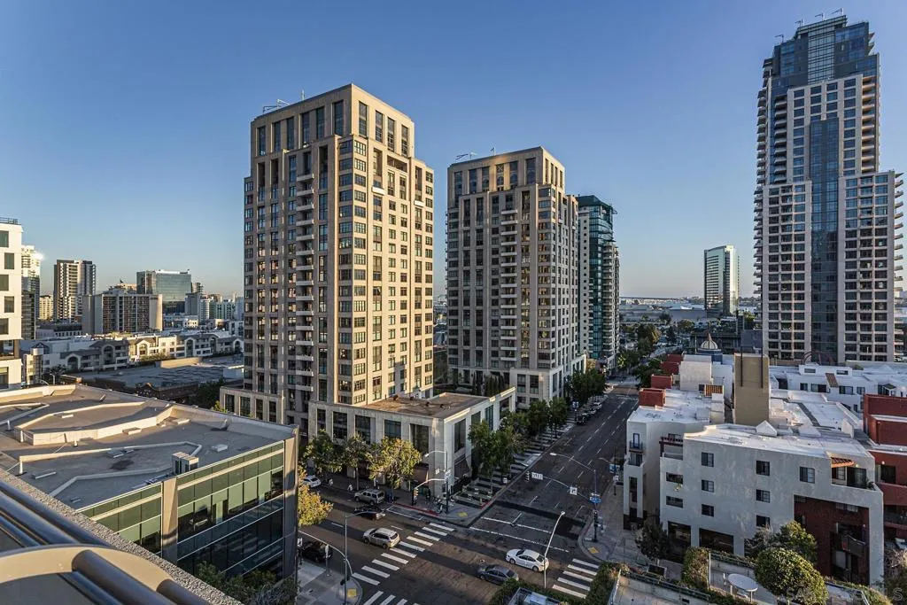 700 Front St 801/807, San Diego, California 92101 home-pic-34