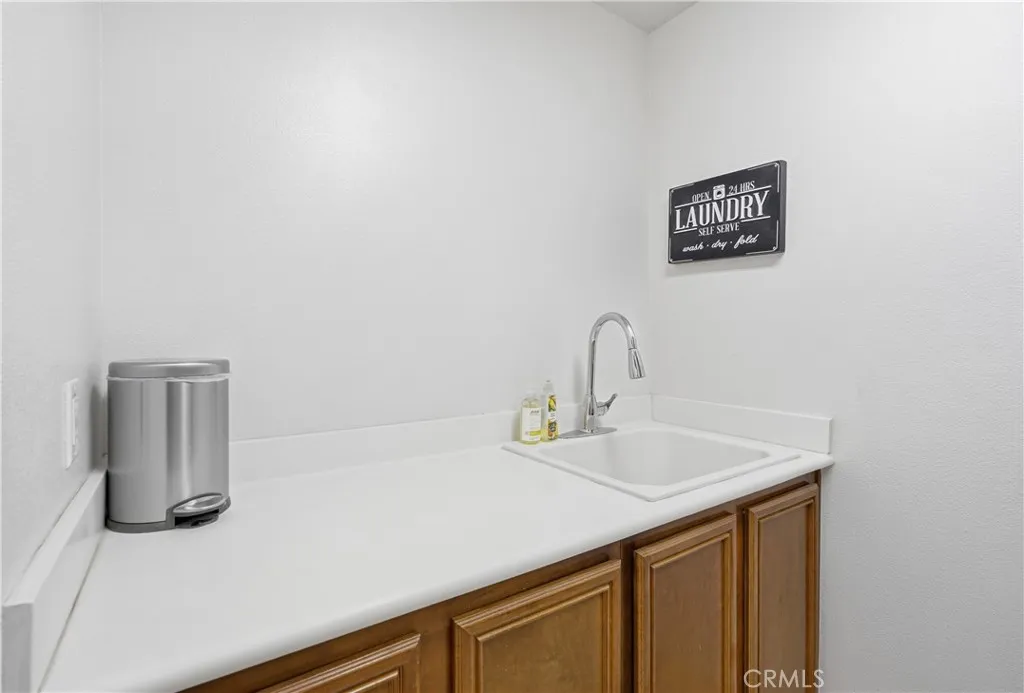 40741 Oakmont Court, Palmdale, California 93551 home-pic-4
