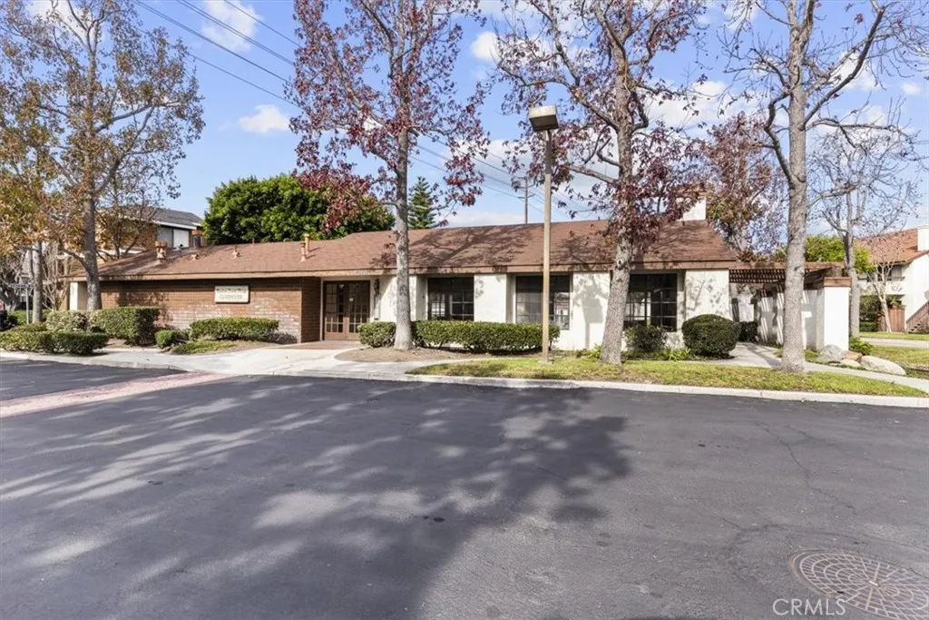 8520 Lake Knoll C, Garden Grove, California 92844 home-pic-26