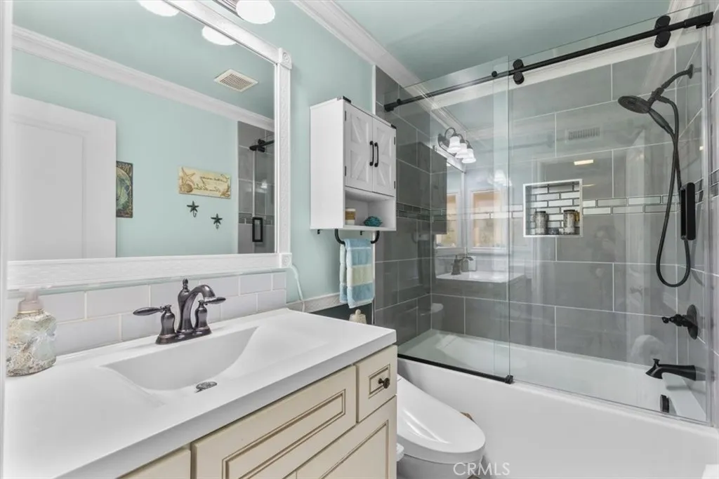 8520 Lake Knoll C, Garden Grove, California 92844 home-pic-12