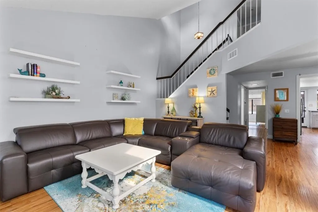 8520 Lake Knoll C, Garden Grove, California 92844 home-pic-1