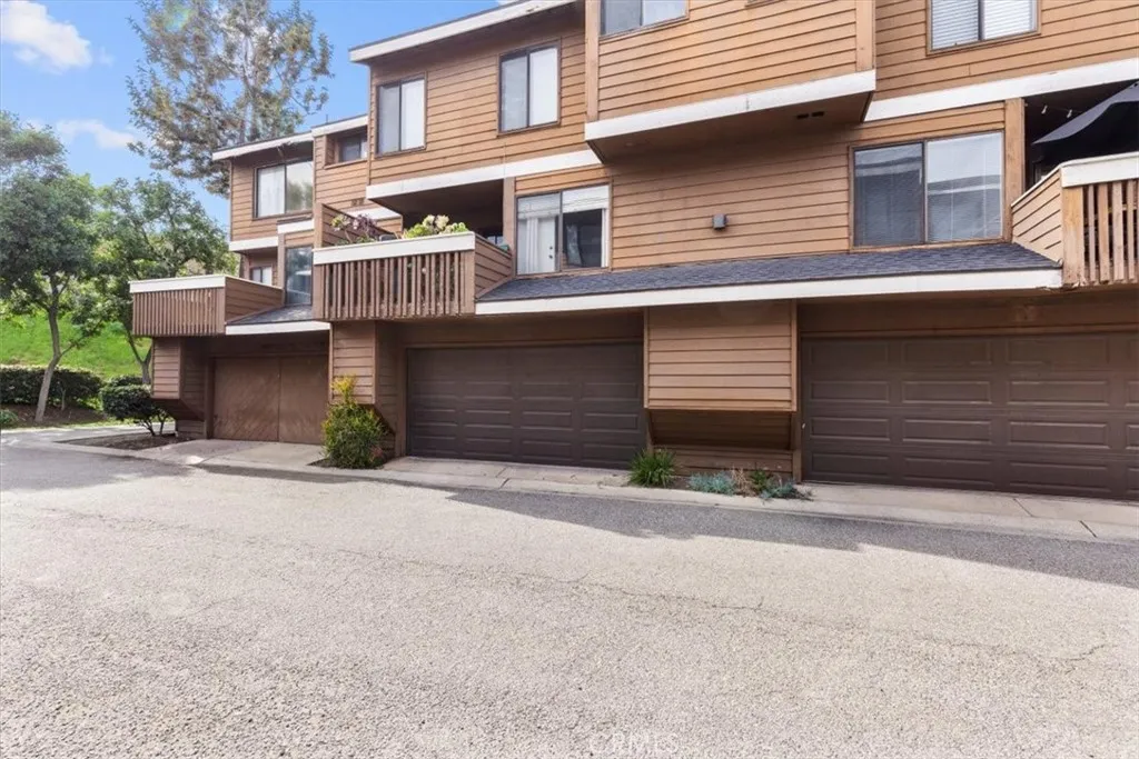 8520 Lake Knoll C, Garden Grove, California 92844 home-pic-21