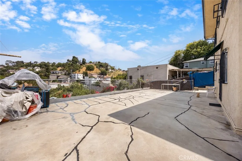 1258 N Ditman, Los Angeles, California 90063 home-pic-7