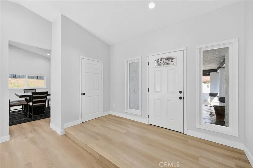 6568 Avenida Mariposa, Jurupa Valley, California 92509 home-pic-23