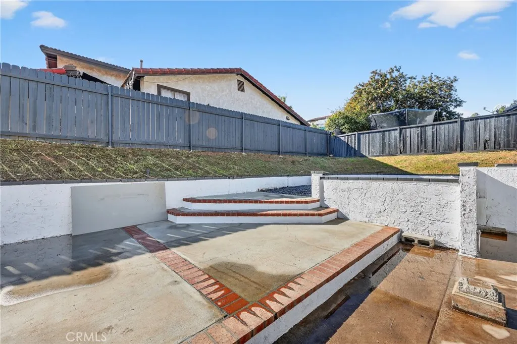 6568 Avenida Mariposa, Jurupa Valley, California 92509 home-pic-43