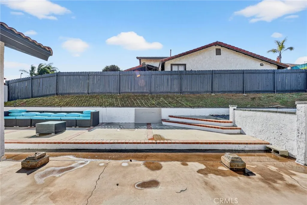 6568 Avenida Mariposa, Jurupa Valley, California 92509 home-pic-42