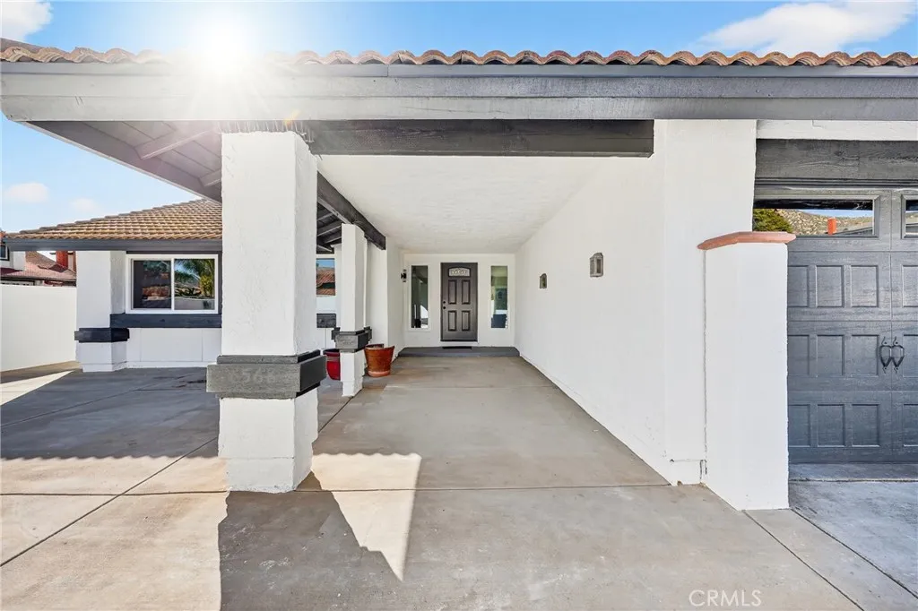 6568 Avenida Mariposa, Jurupa Valley, California 92509 home-pic-3