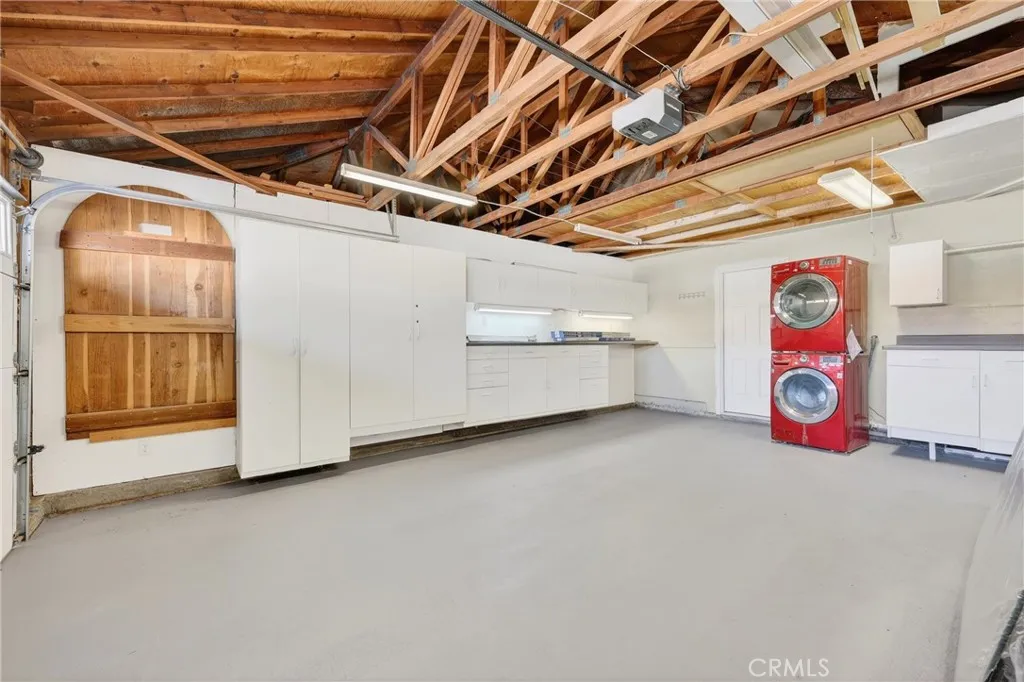 6568 Avenida Mariposa, Jurupa Valley, California 92509 home-pic-48