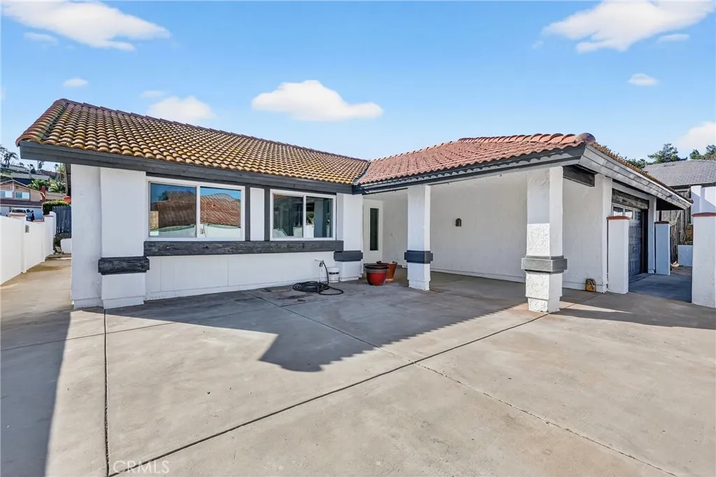 6568 Avenida Mariposa, Jurupa Valley, California 92509 home-pic-1