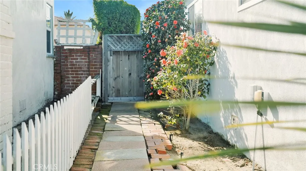 204 Avenue E, Redondo Beach, California 90277 home-pic-24