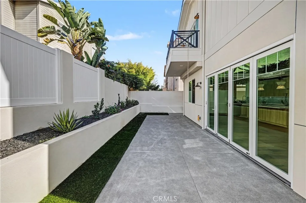 2205 Marshalfield B, Redondo Beach, California 90278 home-pic-24