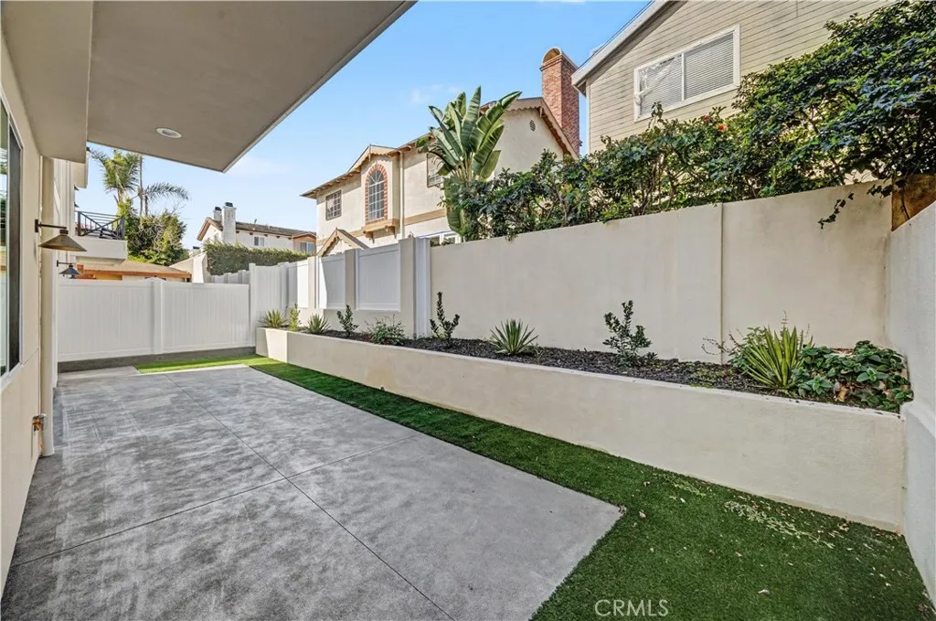 2205 Marshalfield B, Redondo Beach, California 90278 home-pic-26