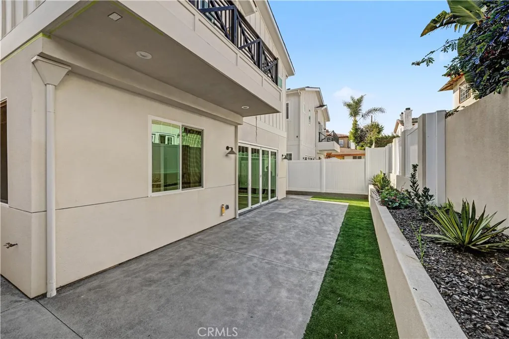 2205 Marshalfield B, Redondo Beach, California 90278 home-pic-25