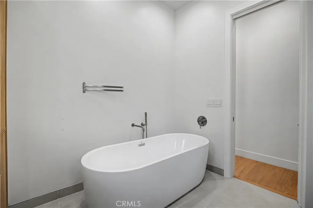 2205 Marshalfield B, Redondo Beach, California 90278 home-pic-14