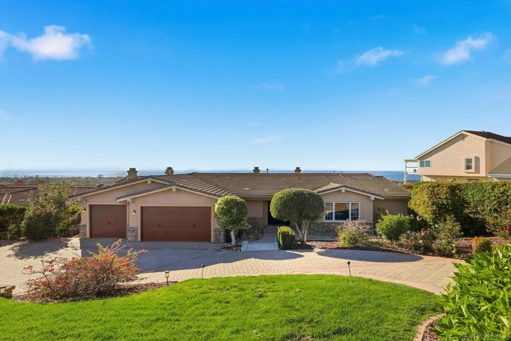 1690 Gascony Rd, Encinitas, California 92024 home-pic-60