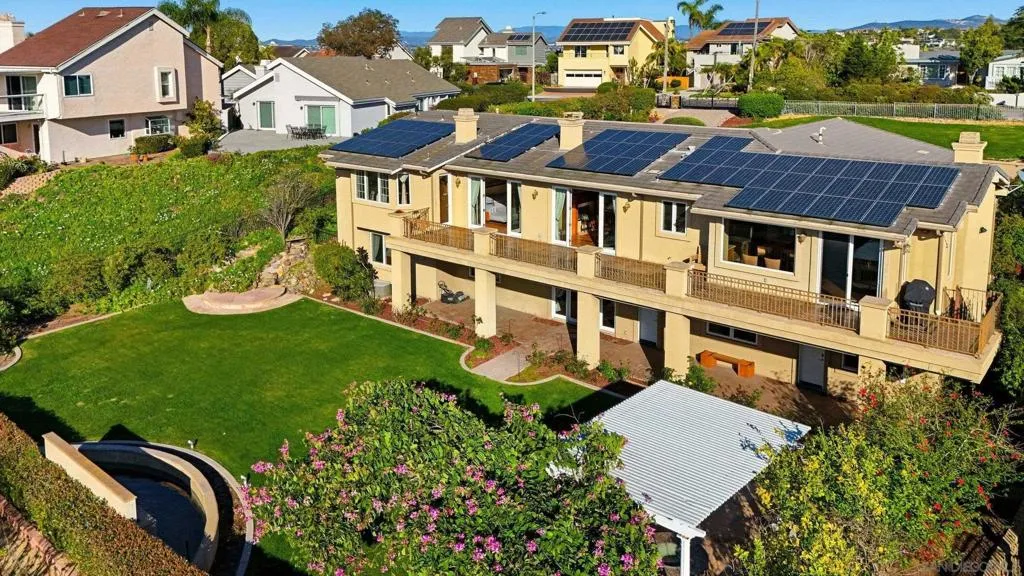 1690 Gascony Rd, Encinitas, California 92024 home-pic-45