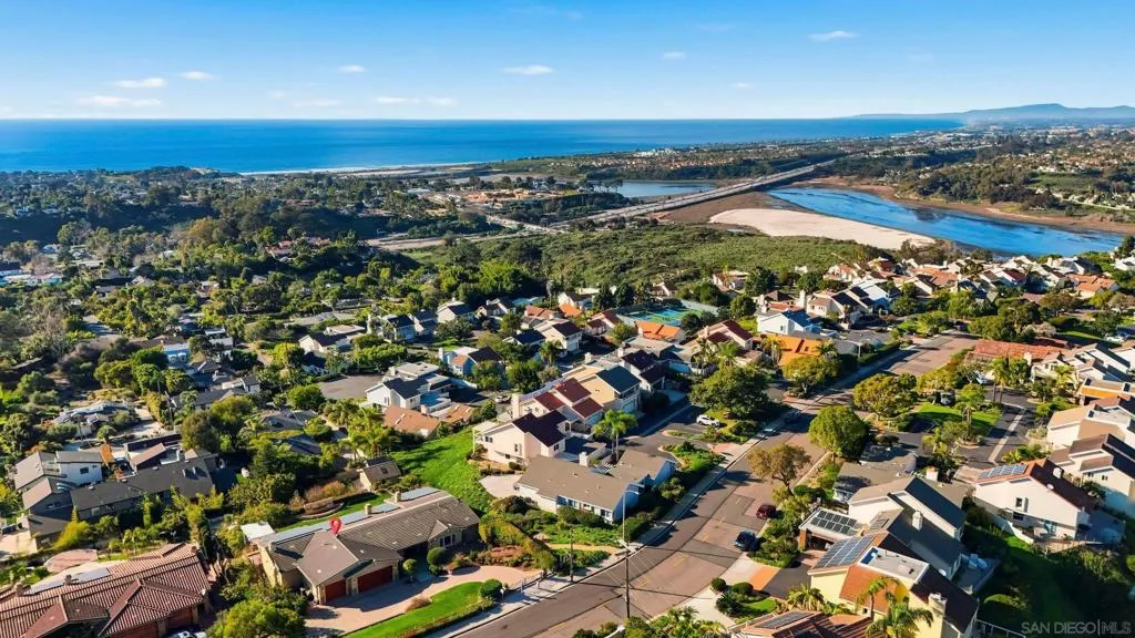 1690 Gascony Rd, Encinitas, California 92024 home-pic-64