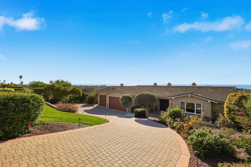 1690 Gascony Rd, Encinitas, California 92024 home-pic-62