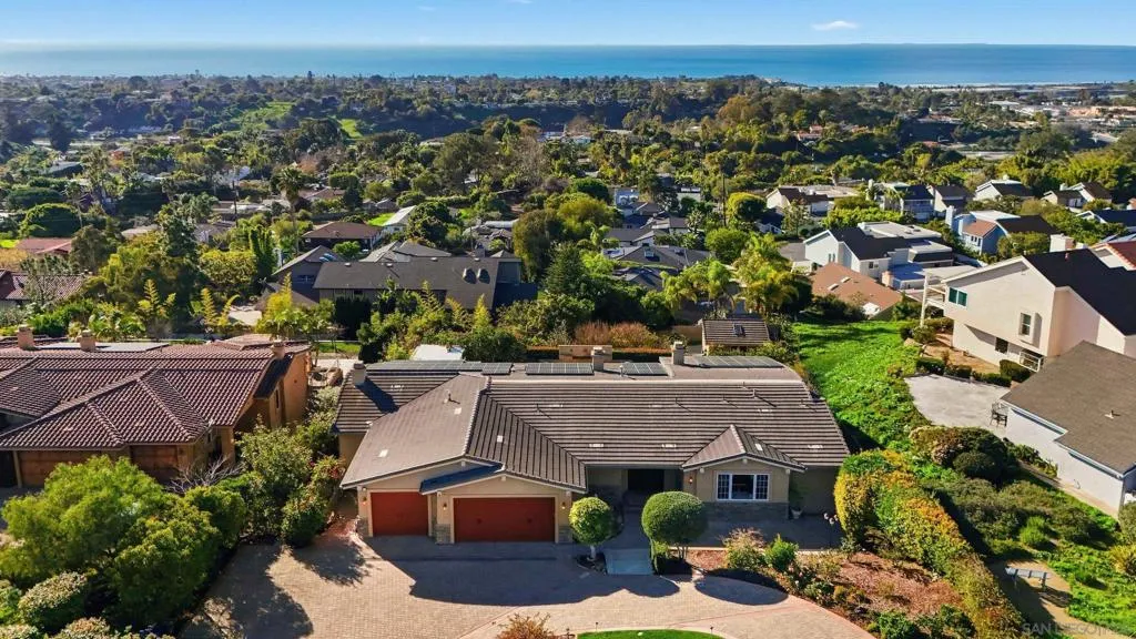 1690 Gascony Rd, Encinitas, California 92024 home-pic-63