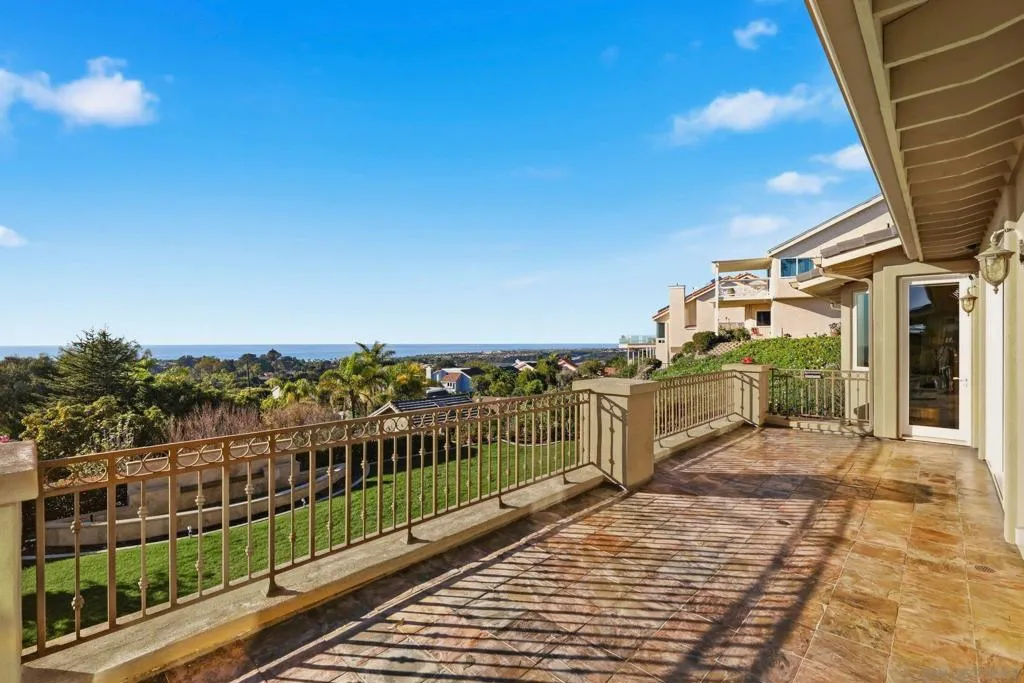 1690 Gascony Rd, Encinitas, California 92024 home-pic-48