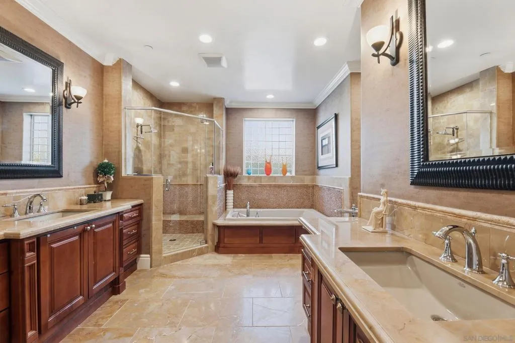 1690 Gascony Rd, Encinitas, California 92024 home-pic-29