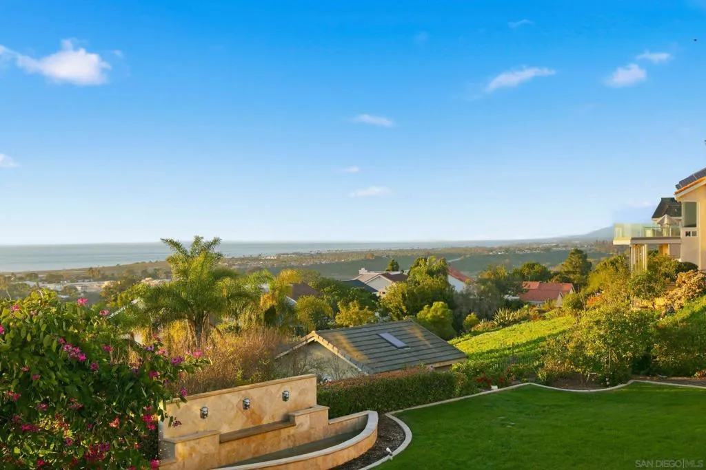 1690 Gascony Rd, Encinitas, California 92024 home-pic-50